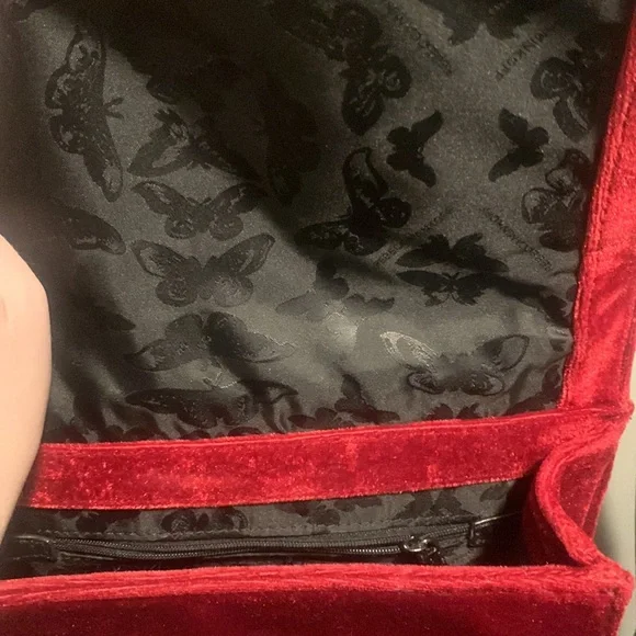 Rebecca Minkoff quilted red velvet cross body bag - Picture 5 of 9